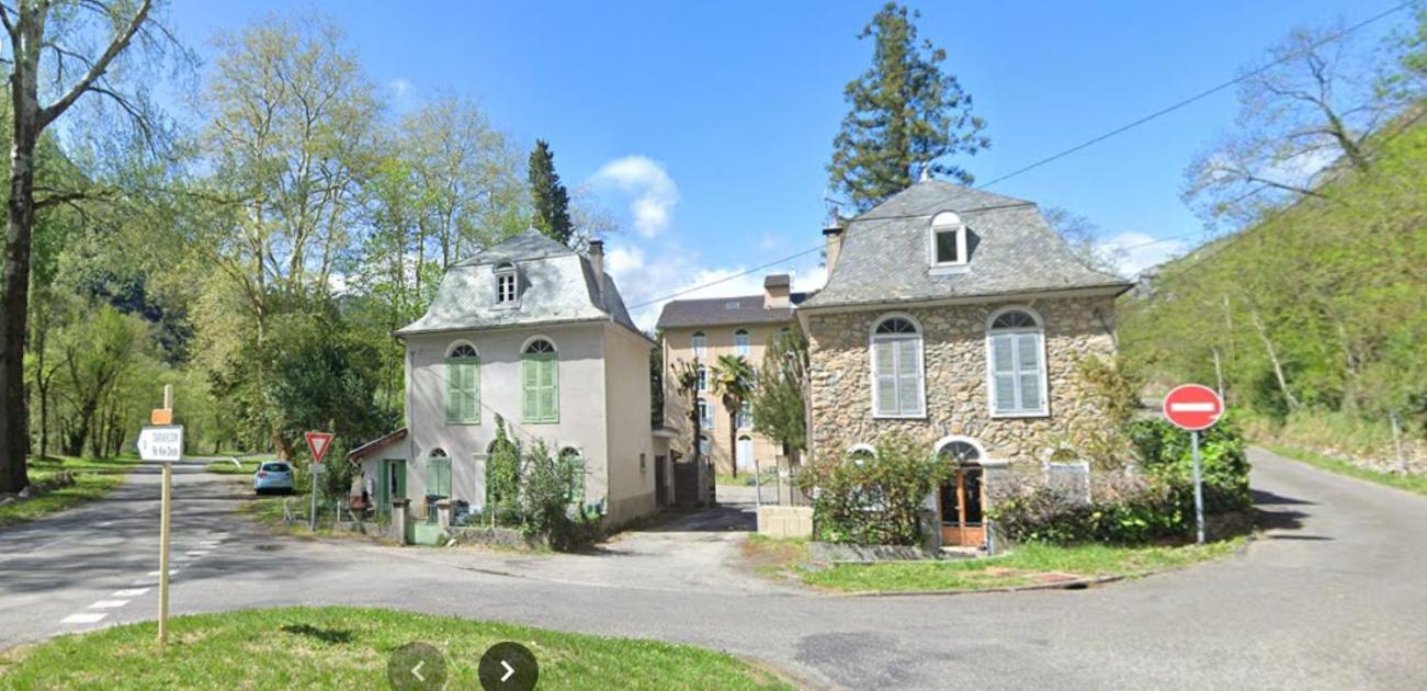 De Plain Pied , Jardin Et Grande Terrasse * Ussat